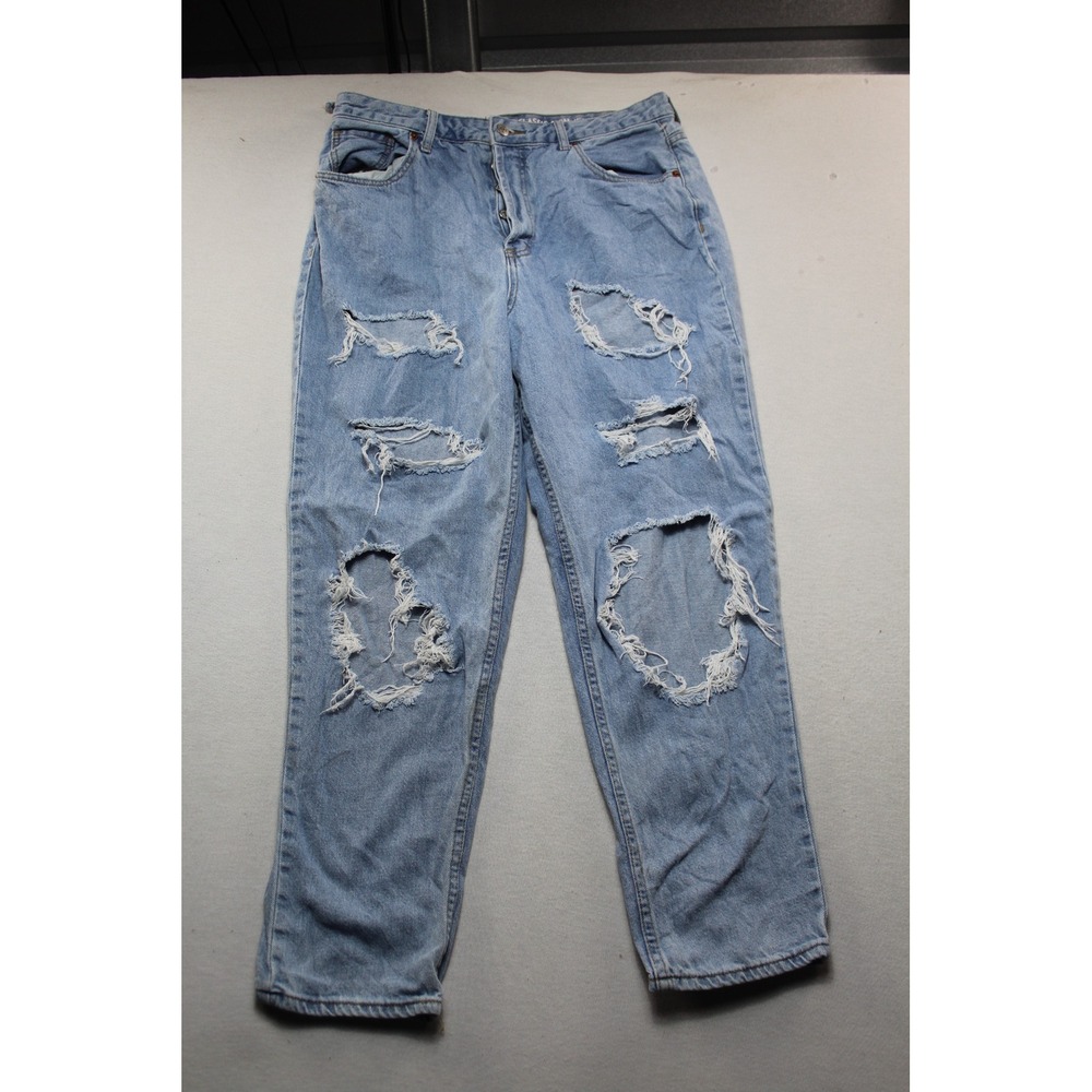 S.O.N.G. Mom Jeans Womens Size 15/32 Light Blue Excellent Distressed Button Fly